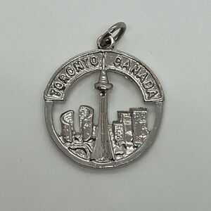 Vtg 925 Sterling Silver Toronto Canada Cityscape Cutout Charm / Pendant